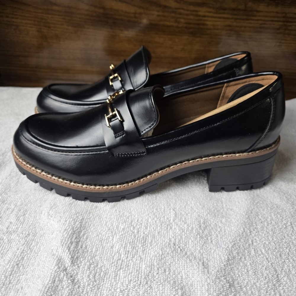 Dream Pairs Black Loafers with Gold Detail